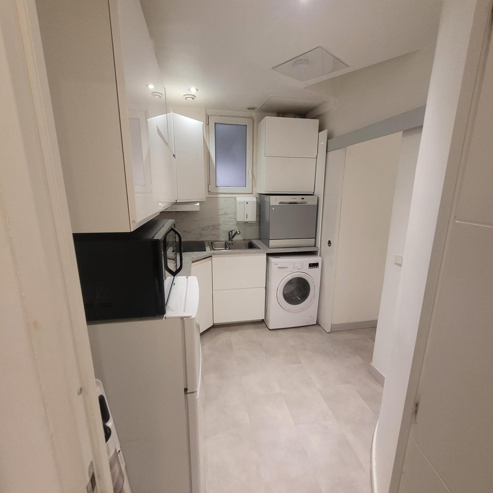 Bel Appartement Champs Elysees Avec 2 Chambres パリ エクステリア 写真