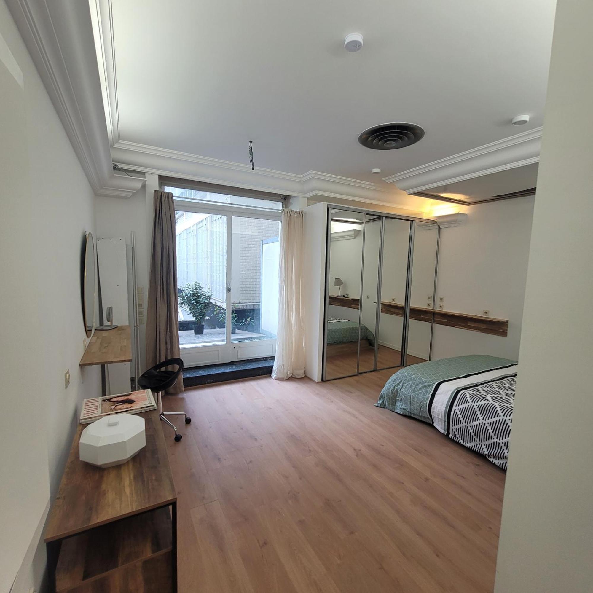 Bel Appartement Champs Elysees Avec 2 Chambres パリ エクステリア 写真